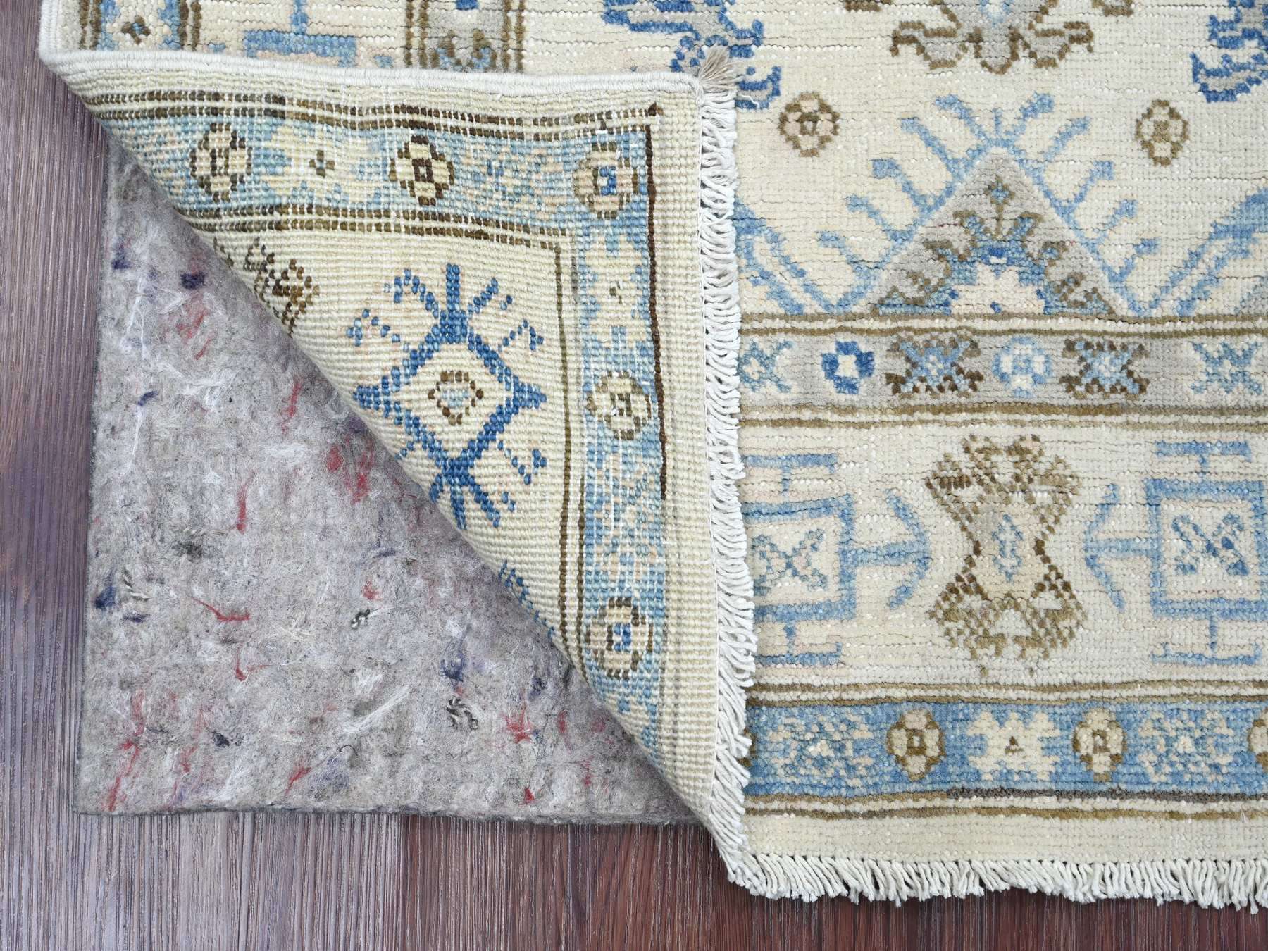Ivory 2'10" x 4'8" Kazak Hand knotted Wool Rug - Sku: O021809
