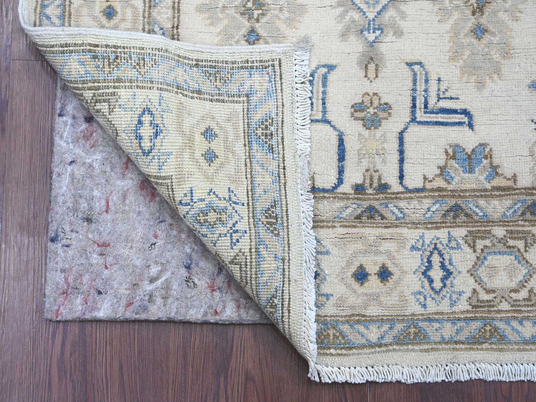 Ivory 2'10" x 4'8" Kazak Hand knotted Wool Rug - Sku: O021811