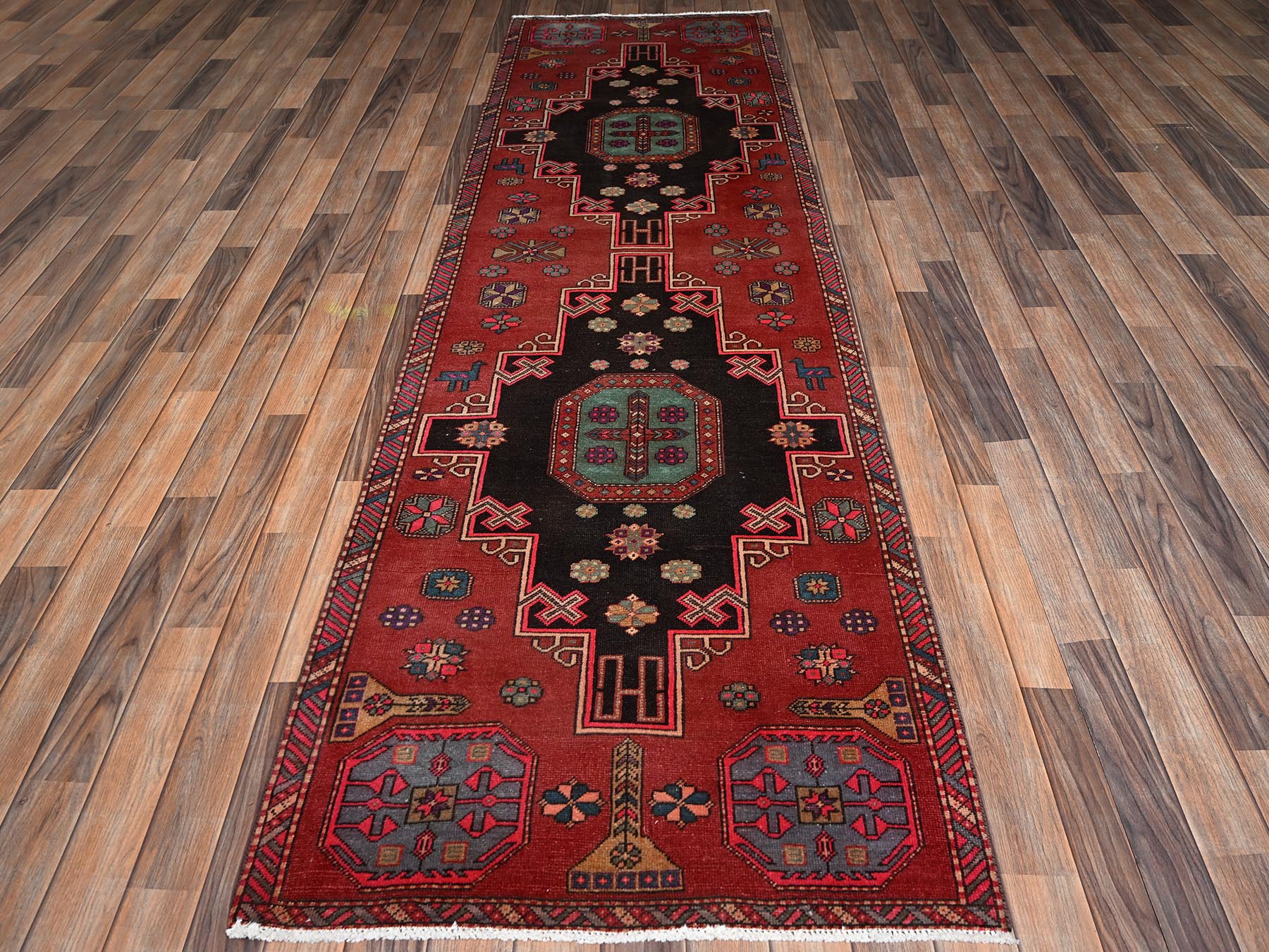 Heriz Vintage hand-knotted wool runner in Red & Ivory, 3' x 9'9" — SKU O02181 (view 2)