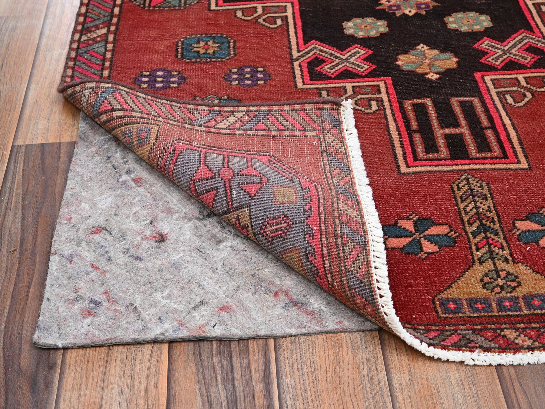 Heriz Vintage hand-knotted wool runner in Red & Ivory, 3' x 9'9" — SKU O02181 (view 3)