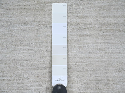 Modern / Contemporary hand-knotted wool runner in Ivory, 2'6" x 7'6" — SKU O021906 (view 3)