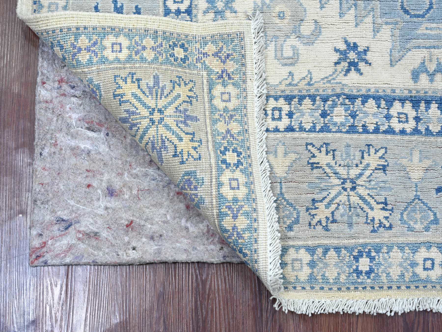 Kazak Kazak hand-knotted wool rug in Ivory & Gray, 4'10" x 6'9" — SKU O021921 (view 2)