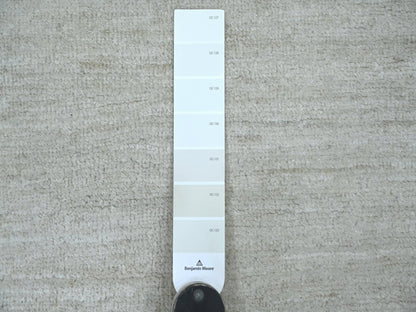 Modern / Contemporary hand-knotted wool runner in Ivory, 2'4" x 6' — SKU O021931 (view 3)