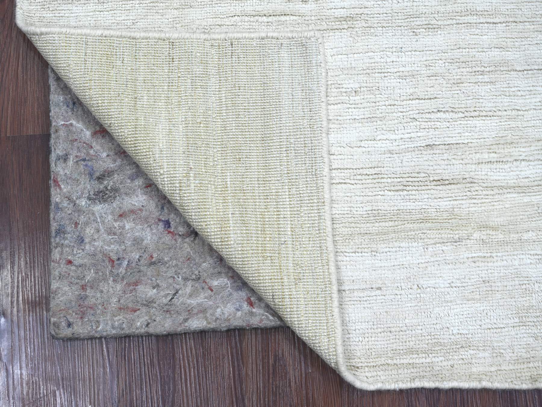 Modern / Contemporary hand-knotted wool runner in Ivory, 2'7" x 6'3" — SKU O021933 (view 2)