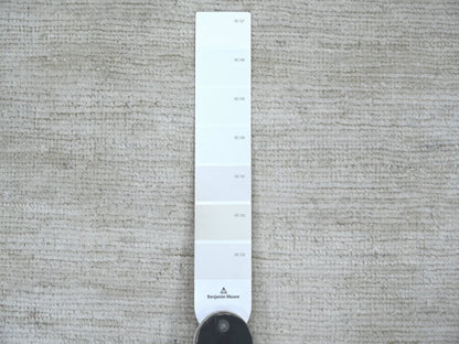Modern / Contemporary hand-knotted wool runner in Ivory, 2'7" x 6'3" — SKU O021933 (view 3)