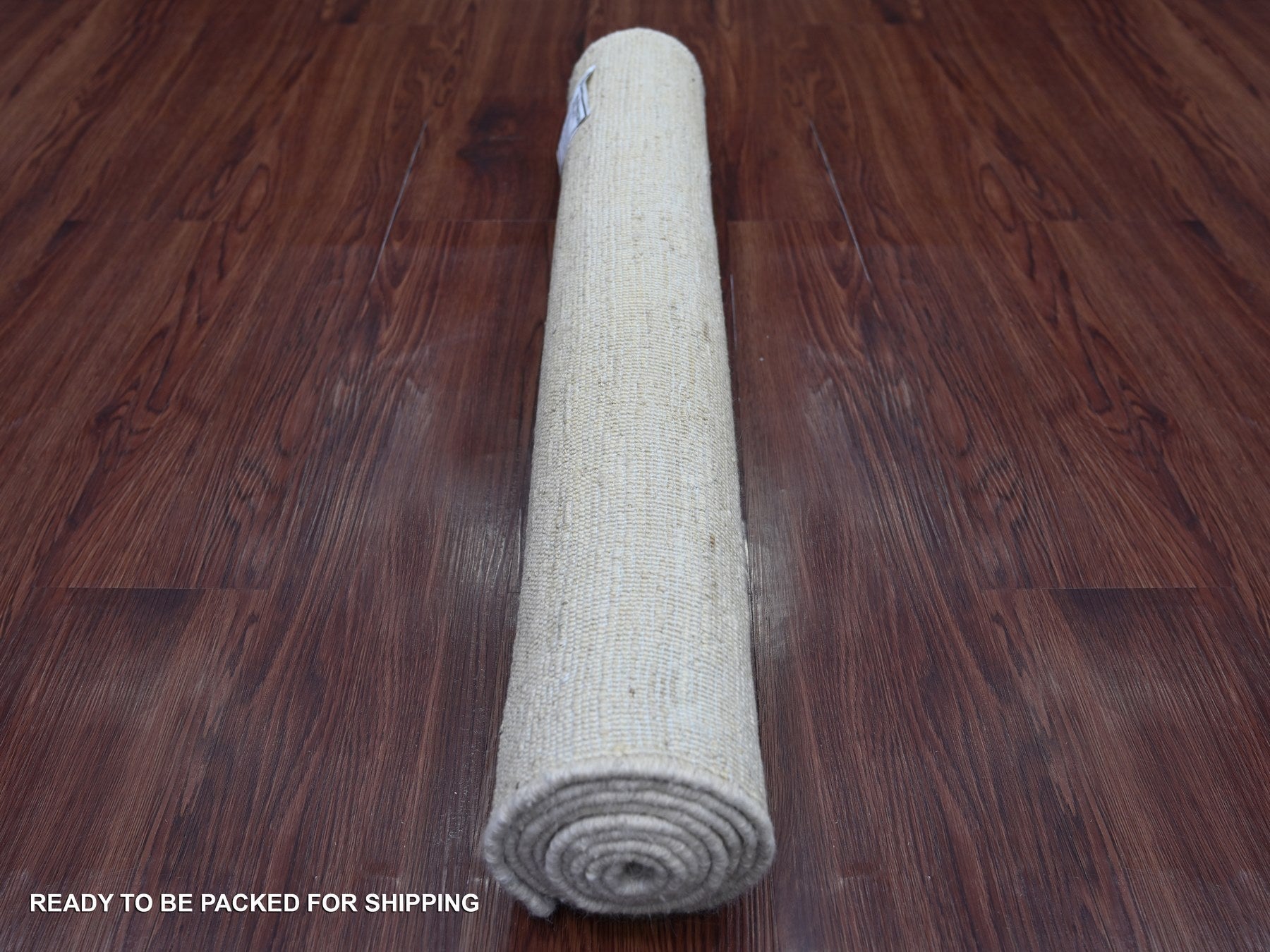 Modern / Contemporary hand-knotted wool runner in Ivory, 2'7" x 6'3" — SKU O021933 (view 4)