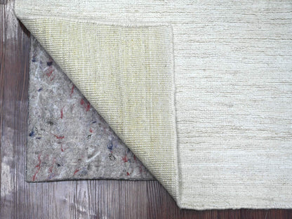 Modern / Contemporary hand-knotted wool rug in Ivory, 2'10" x 4'10" — SKU O021940 (view 2)