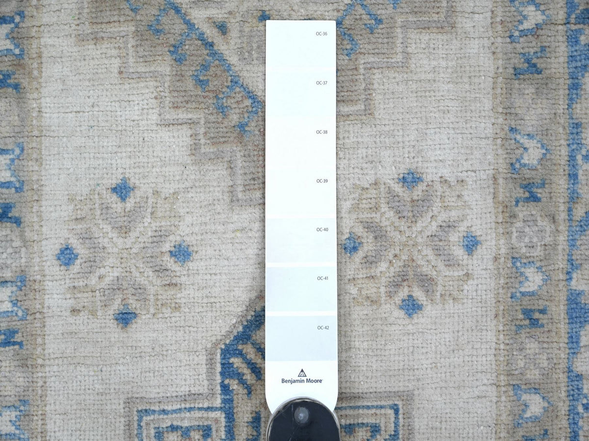 Kazak Kazak hand-knotted wool runner in Ivory & Blue, 2'6" x 7'6" — SKU O021961 (view 3)