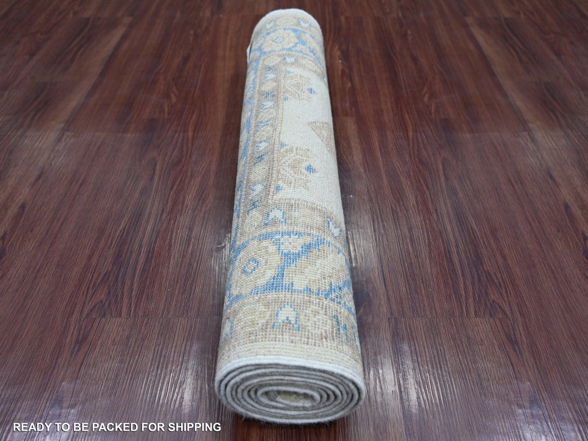Kazak Kazak hand-knotted wool runner in Ivory & Blue, 2'6" x 7'6" — SKU O021961 (view 4)
