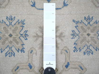 Kazak Kazak hand-knotted wool rug in Ivory, 3'10" x 5'8" — SKU O021981 (view 3)