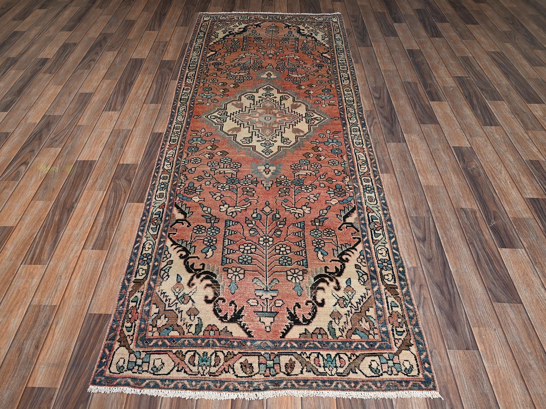 Malayer Vintage hand-knotted wool runner in Red & Ivory, 3'3" x 8'9" — SKU O02200 (view 2)