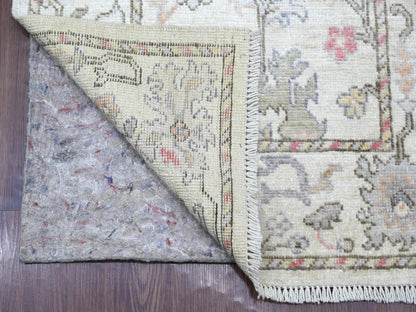 Oushak Oushak hand-knotted wool runner in Ivory, 2'9" x 15'8" — SKU O022031 (view 2)