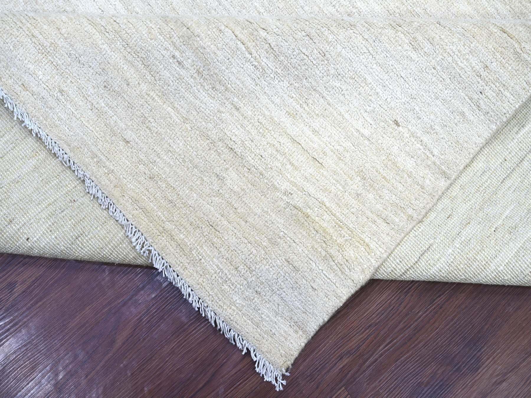 Modern / Contemporary hand-knotted wool rug in Ivory, 8'8" x 11'9" — SKU O022097 (view 6)