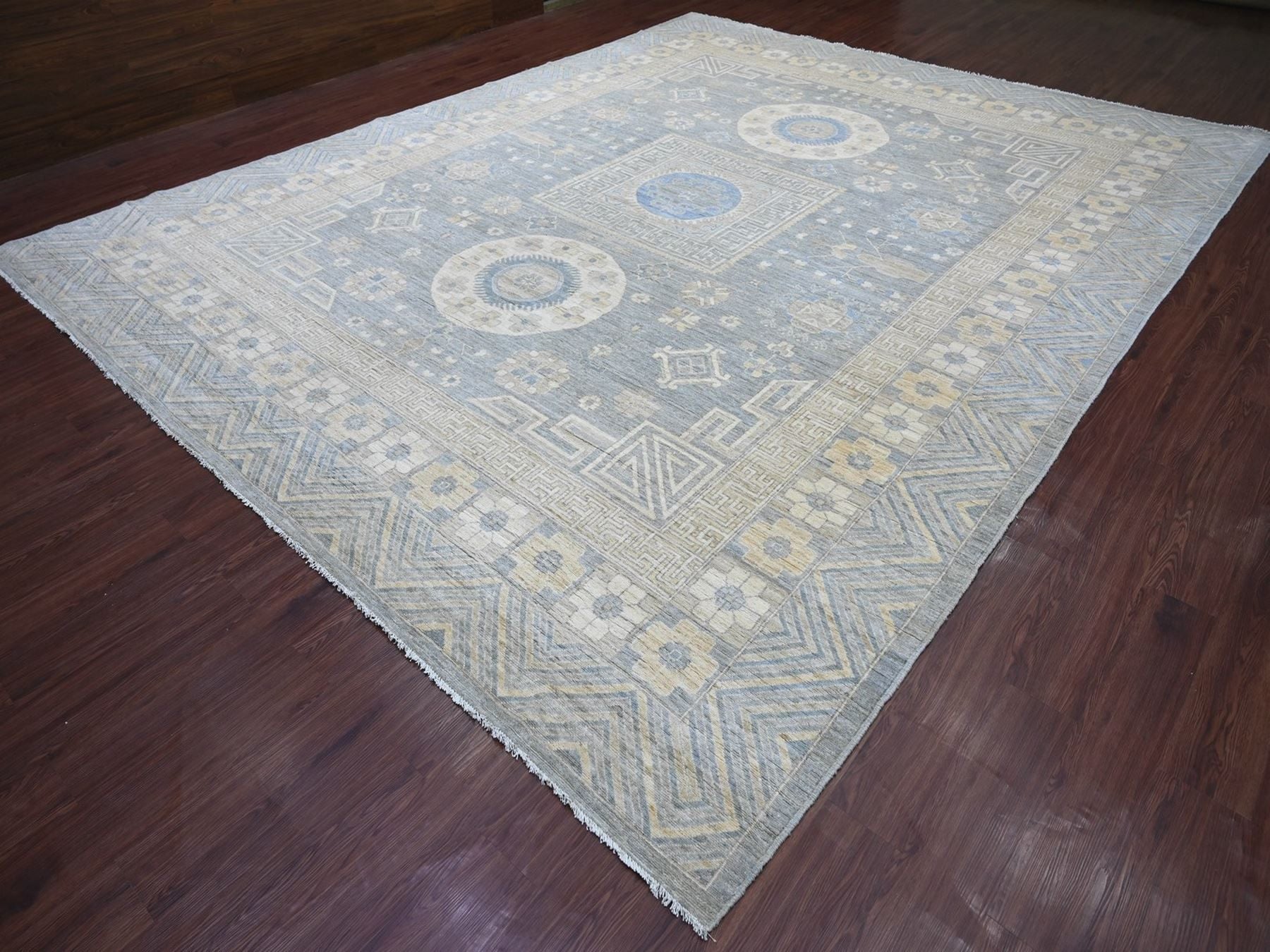 Khotan Oushak hand-knotted wool rug in Gray, 11'6" x 14'4" — SKU O022119 (view 3)