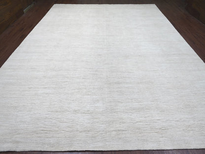 Modern / Contemporary hand-knotted wool rug in Ivory, 11'5" x 14'4" — SKU O022121 (view 2)