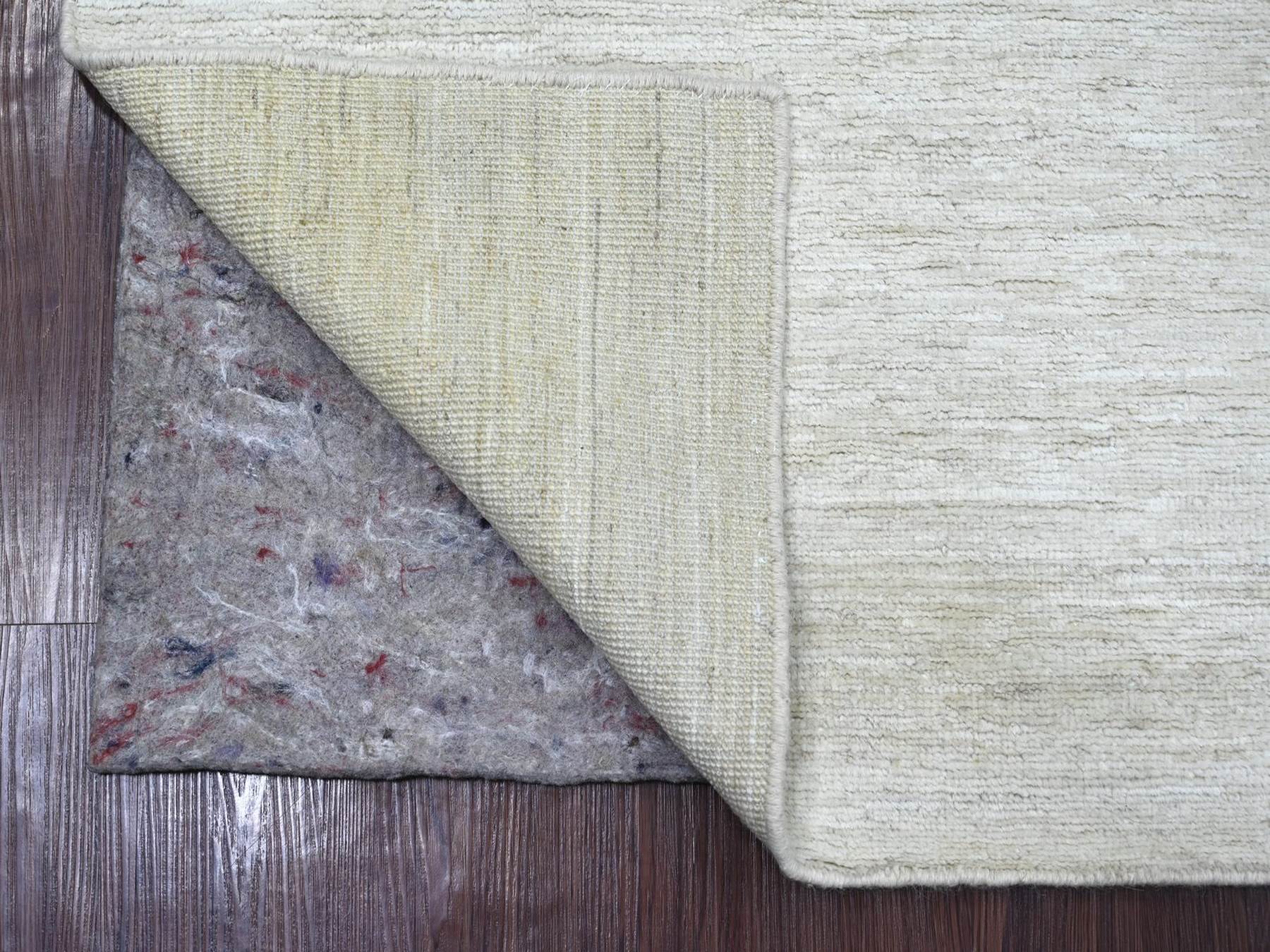 Modern / Contemporary hand-knotted wool rug in Ivory, 3'11" x 5'10" — SKU O022123 (view 2)