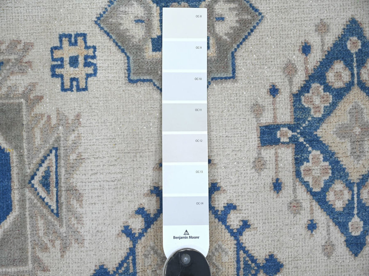 Kazak Kazak hand-knotted wool rug in Ivory & Blue, 7'9" x 9'3" — SKU O022196 (view 7)