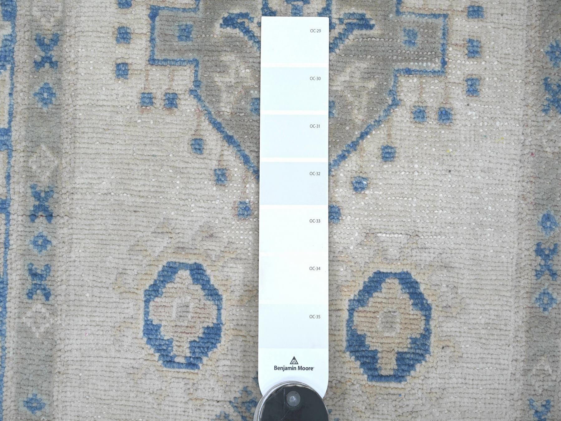 Kazak Kazak hand-knotted wool runner in Ivory & Blue, 2'6" x 5'3" — SKU O022215 (view 3)