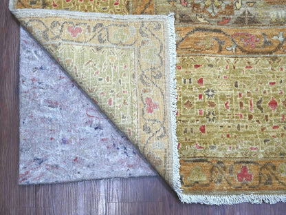 Mamluk Mamluk hand-knotted wool rug in Gray & Green, 9'11" x 13' — SKU O022221 (view 4)