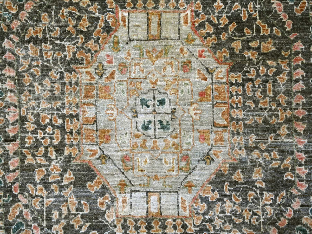 Mamluk Mamluk hand-knotted wool rug in Gray, 8'11" x 12' — SKU O022226 (view 8)