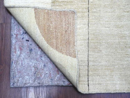 Modern / Contemporary hand-knotted wool rug in Ivory, 8'10" x 11'9" — SKU O022264 (view 4)