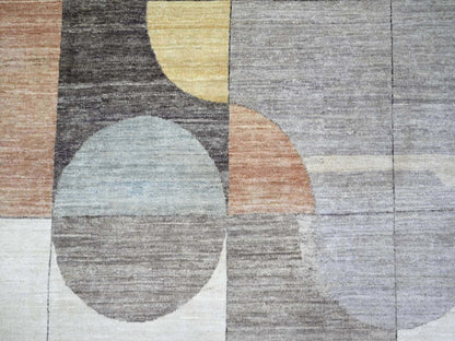 Modern / Contemporary hand-knotted wool rug in Ivory, 8'10" x 11'9" — SKU O022264 (view 8)
