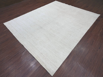Modern / Contemporary hand-knotted wool rug in Ivory, 7'10" x 9'7" — SKU O022266 (view 3)