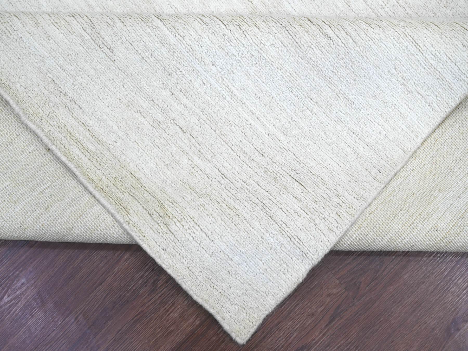 Modern / Contemporary hand-knotted wool rug in Ivory, 7'10" x 9'7" — SKU O022266 (view 6)