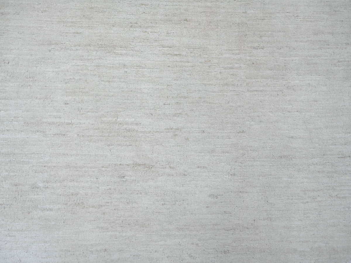 Modern / Contemporary hand-knotted wool rug in Ivory, 7'10" x 9'7" — SKU O022266 (view 8)