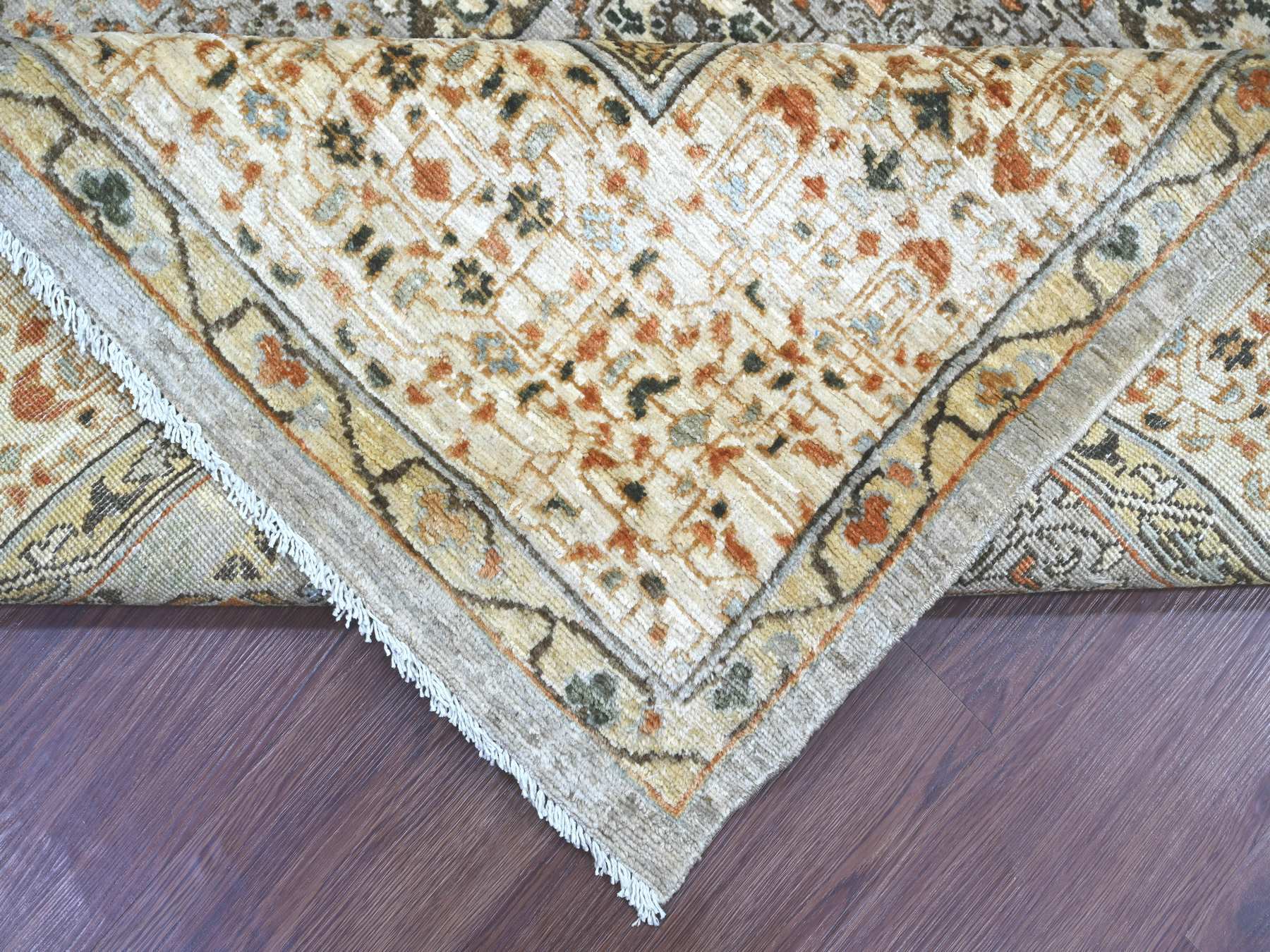 Mamluk Mamluk hand-knotted wool rug in Gray & Ivory, 7'10" x 9'10" — SKU O022268 (view 6)