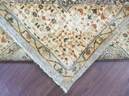 Mamluk Mamluk hand-knotted wool rug in Gray & Ivory, 7'10" x 9'10" — SKU O022268 (view 6)