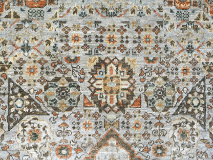 Mamluk Mamluk hand-knotted wool rug in Gray & Ivory, 7'10" x 9'10" — SKU O022268 (view 8)