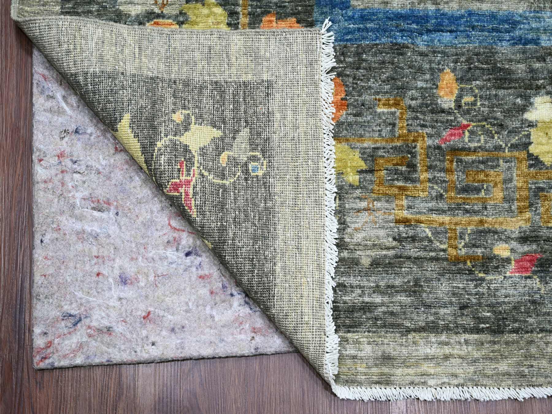 Peshawar Oushak hand-knotted wool rug in Gray & Charcoal Gray, 10'1" x 13'9" — SKU O022338 (view 4)