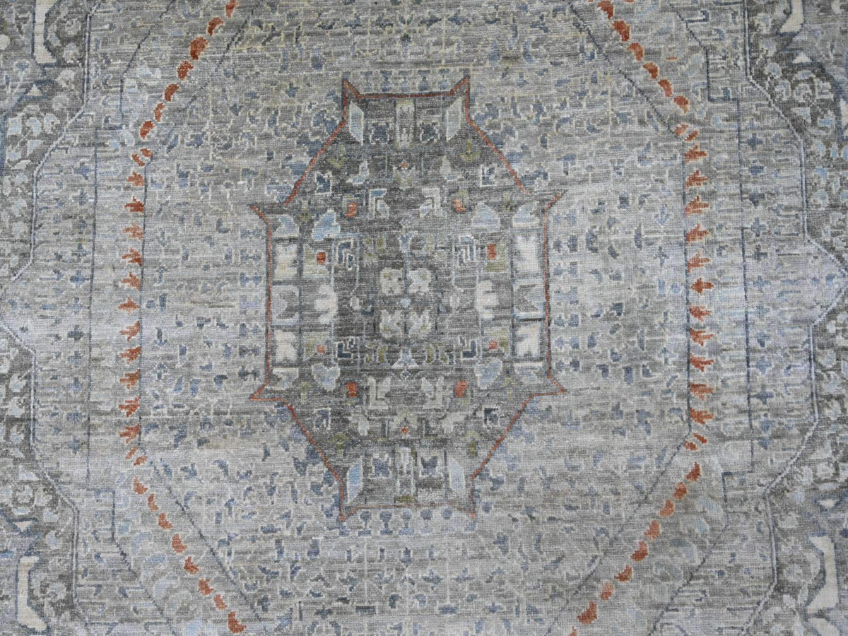 Mamluk Mamluk hand-knotted wool rug in Gray, 9'9" x 13'11" — SKU O022362 (view 8)