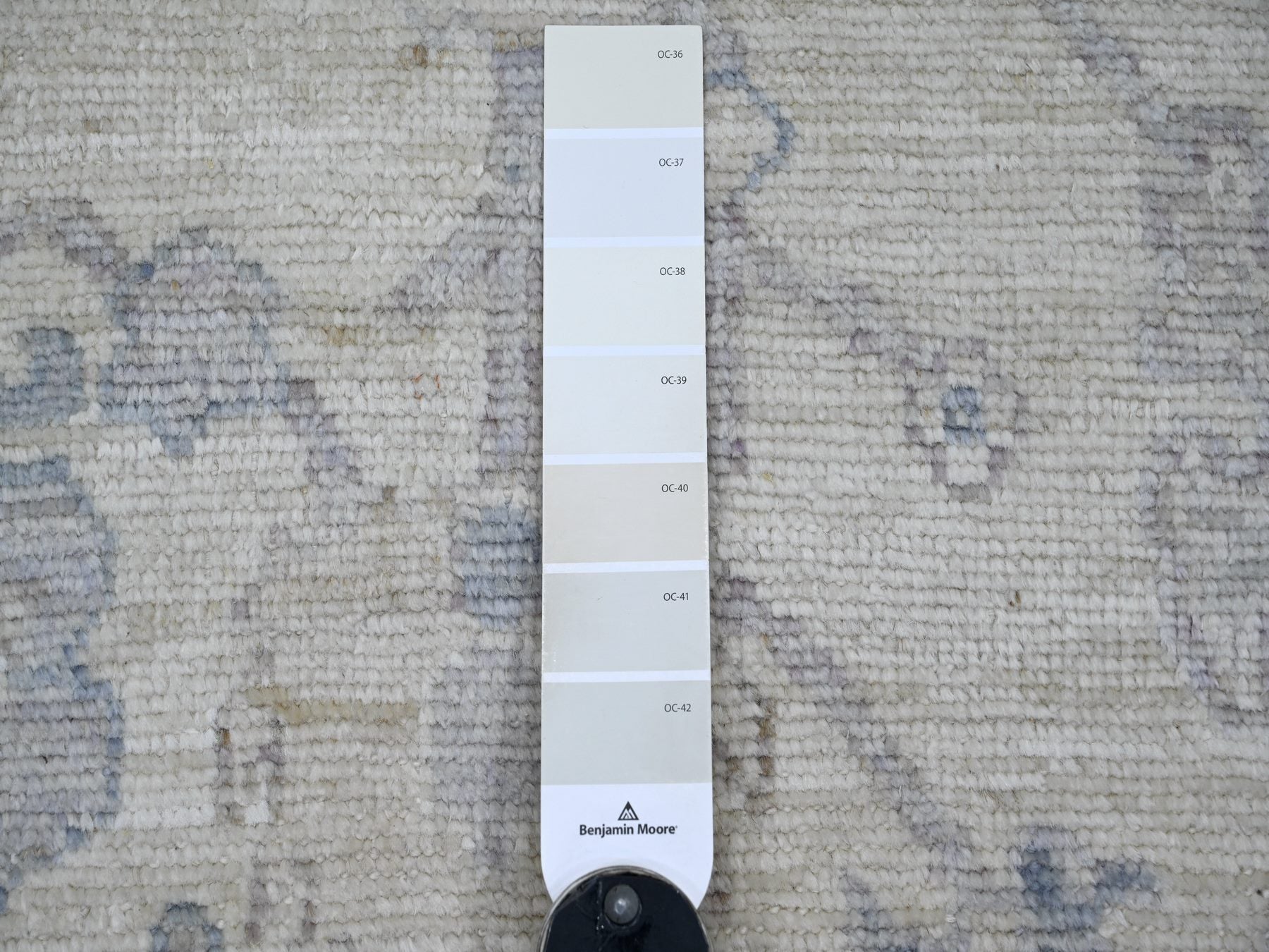 Oushak Oushak hand-knotted wool runner in Ivory & Gray, 3'9" x 18'11" — SKU O022399 (view 3)