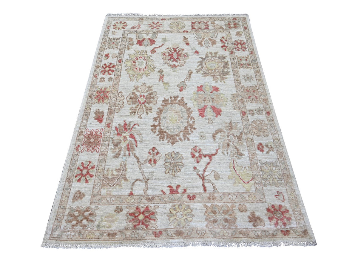 Oushak Oushak hand-knotted wool rug in Ivory, 3'11" x 5'9" — SKU O022401