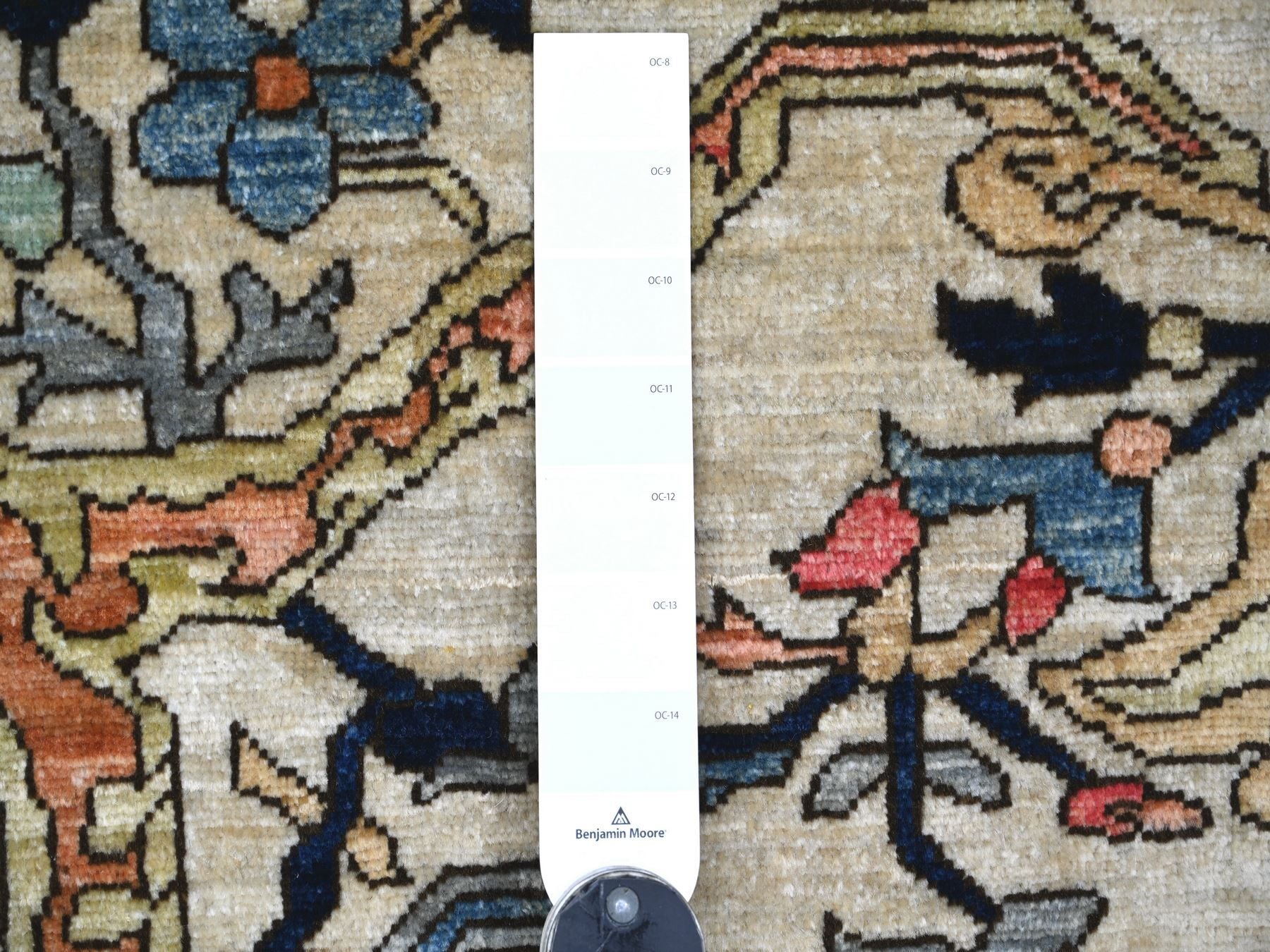 Peshawar Tribal & Geometric hand-knotted wool rug in Ivory & Gray, 9'2" x 11'9" — SKU O022430 (view 7)