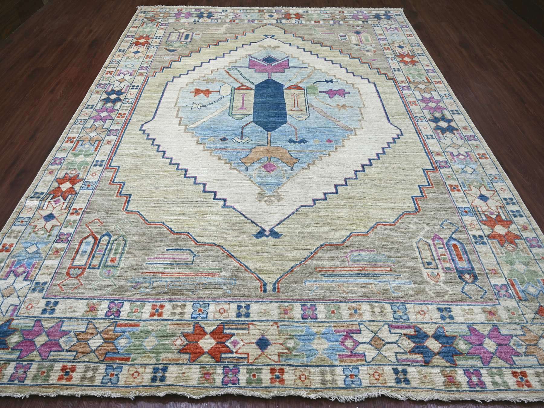 Tribal & Geometric hand-knotted wool rug in Green, 9' x 11'6" — SKU O022437 (view 2)