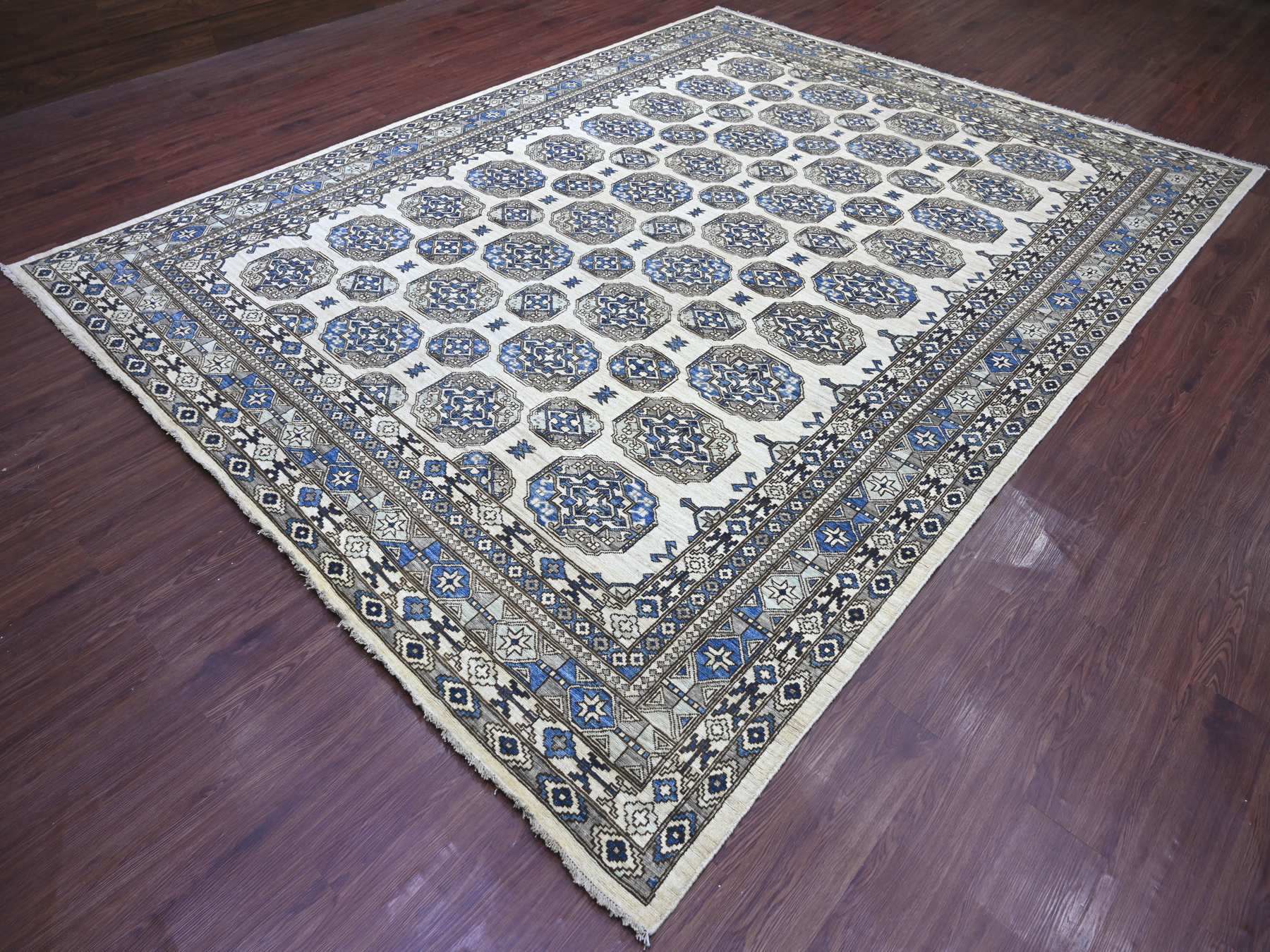 Ersari Tribal & Geometric hand-knotted wool rug in Ivory & Gray, 9'2" x 11'9" — SKU O022452 (view 3)