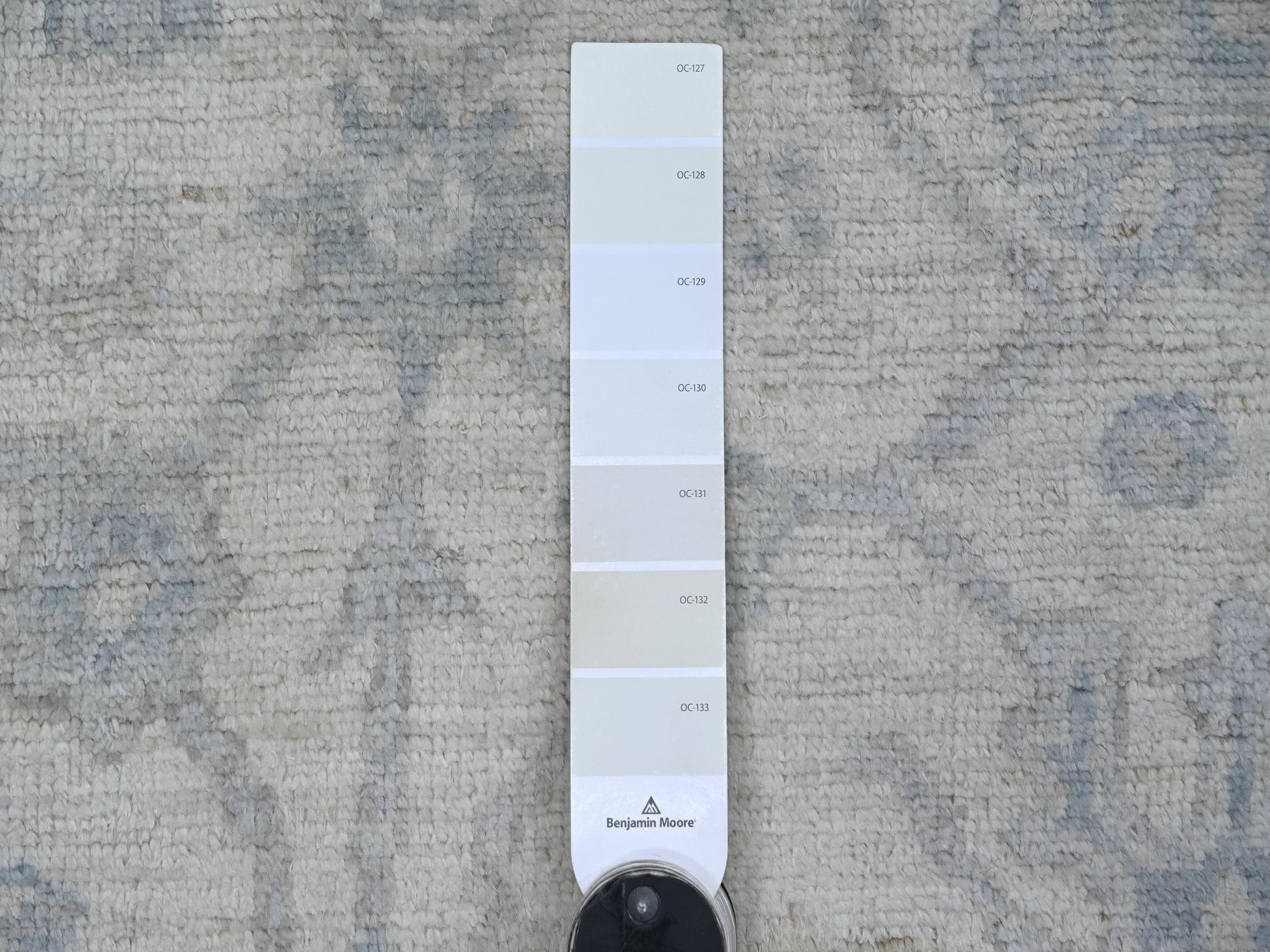 Oushak Oushak hand-knotted wool runner in Ivory & Gray, 3'10" x 15'7" — SKU O022462 (view 3)