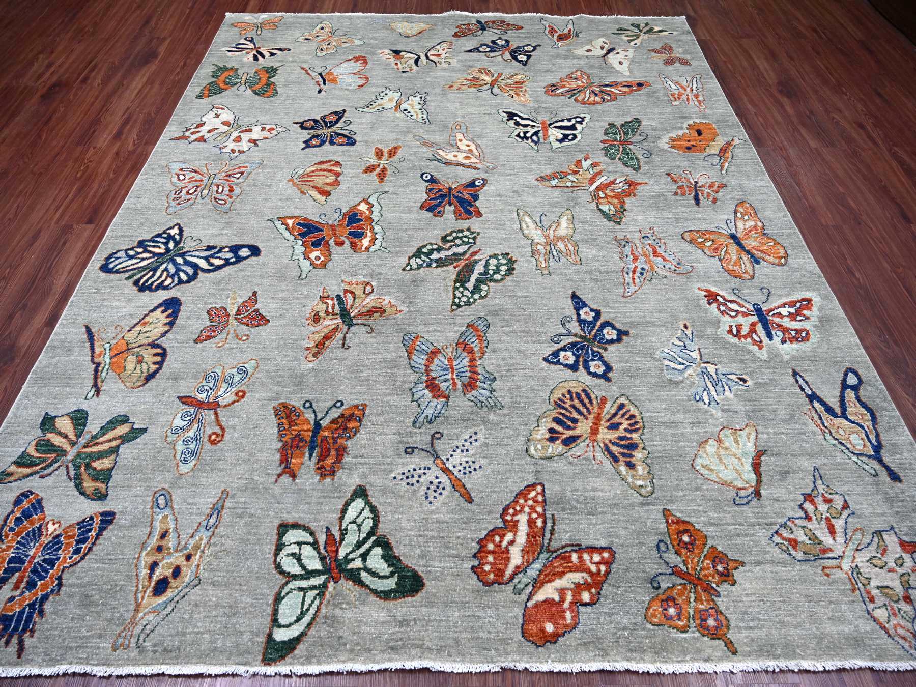 Peshawar Modern / Contemporary hand-knotted wool rug in Gray, 8' x 9'7" — SKU O022496 (view 2)