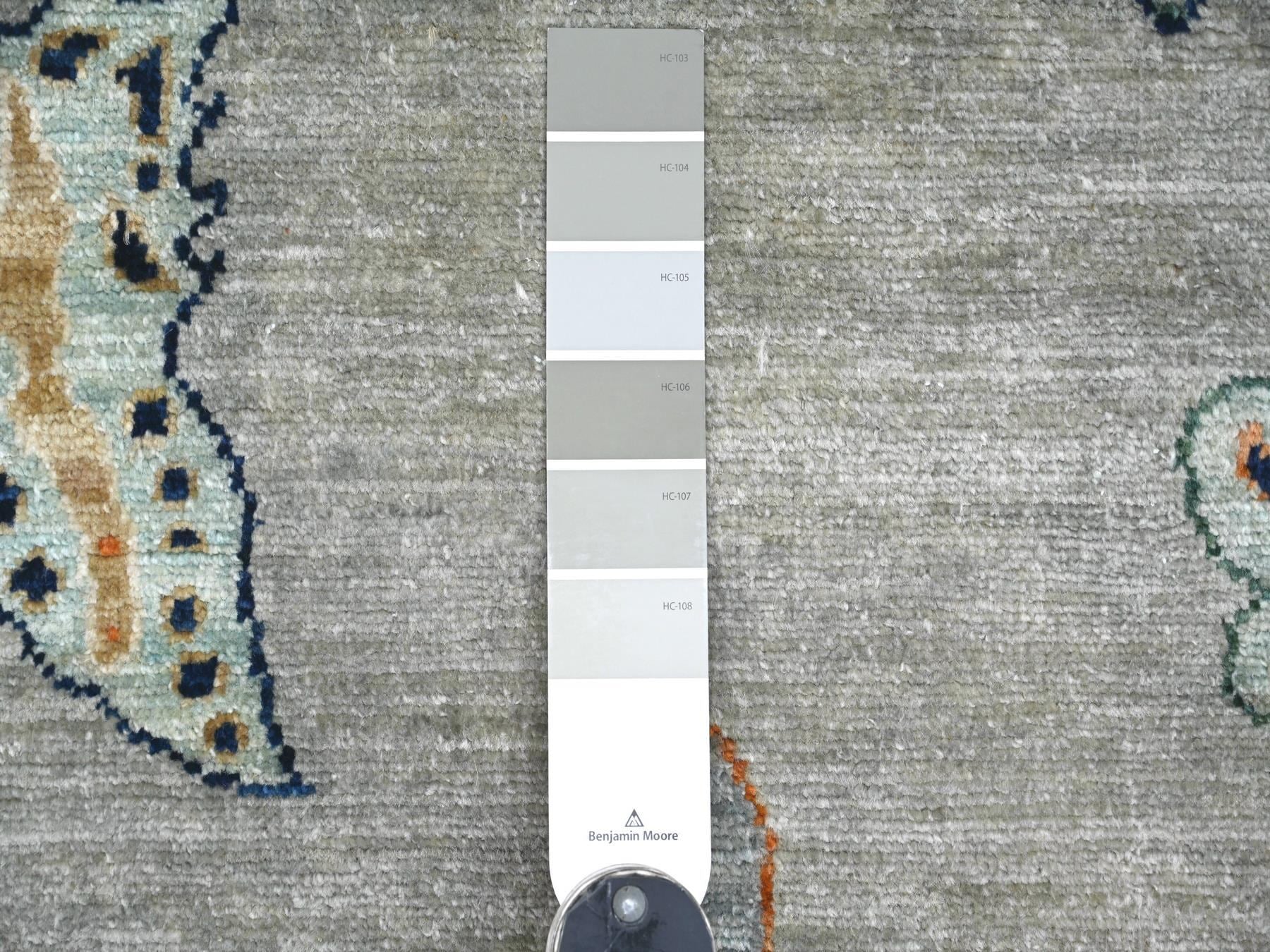 Peshawar Modern / Contemporary hand-knotted wool rug in Gray, 8' x 9'7" — SKU O022496 (view 7)