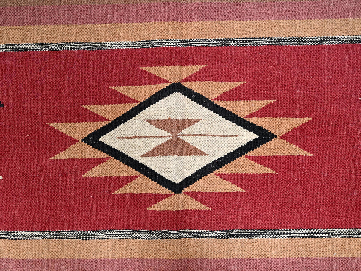 Flat-Weave hand-knotted wool rug in Red, 8'3" x 9'10" — SKU O02261 (view 4)