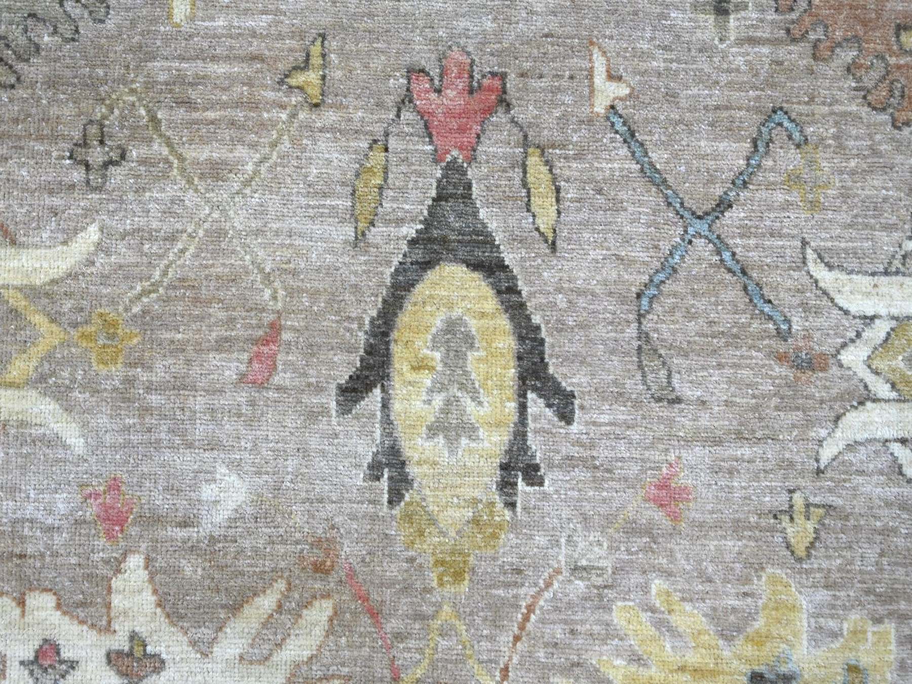 Peshawar Oushak hand-knotted wool rug in Gray & Gold, 9'3" x 12'2" — SKU O022675 (view 8)