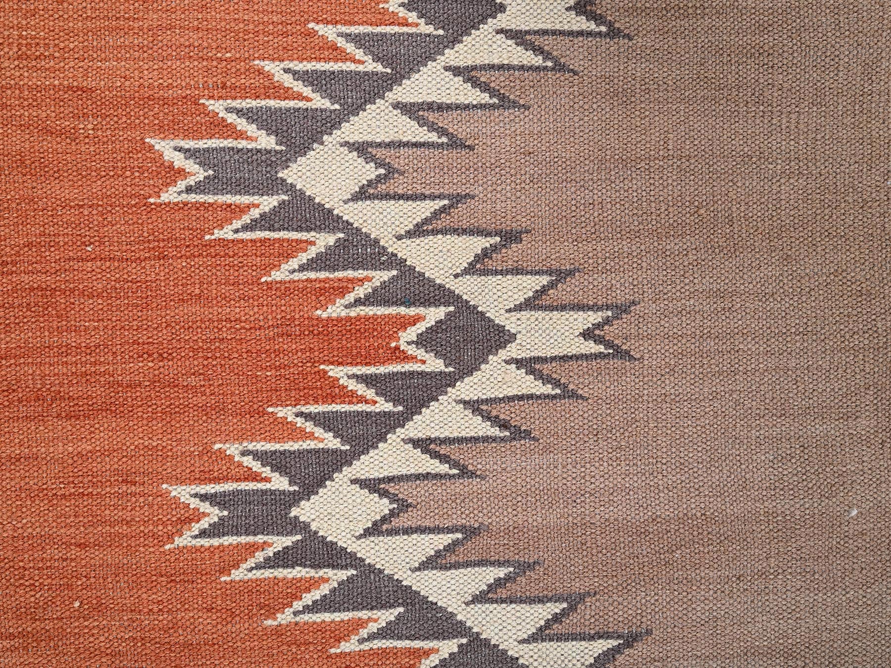 Flat-Weave hand-knotted wool rug in Orange, 8'2" x 9'11" — SKU O02267 (view 4)