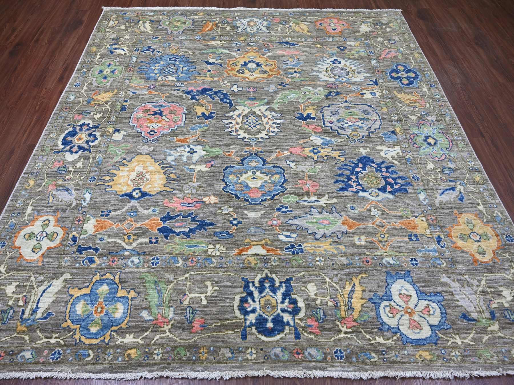Oushak Oushak hand-knotted wool rug in Gray, 7'10" x 7'11" — SKU O022682 (view 2)