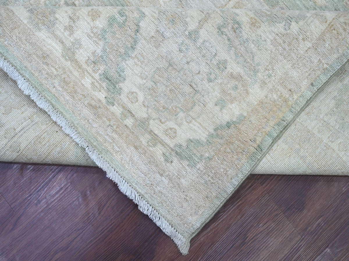 Peshawar Oushak hand-knotted wool rug in Green & Ivory, 7'9" x 9'8" — SKU O022693 (view 6)