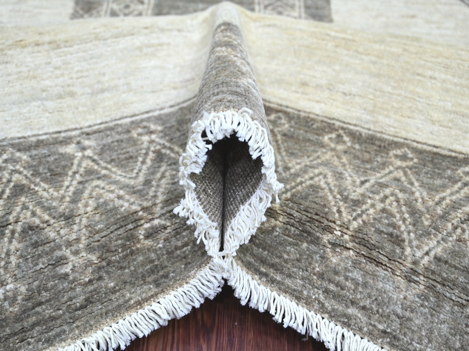 Tribal & Geometric hand-knotted wool rug in Ivory, 8' x 9'7" — SKU O022695 (view 5)