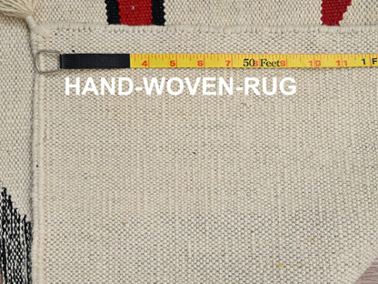 Flat-Weave hand-knotted wool rug in Ivory, 8'2" x 10' — SKU O02269 (view 7)