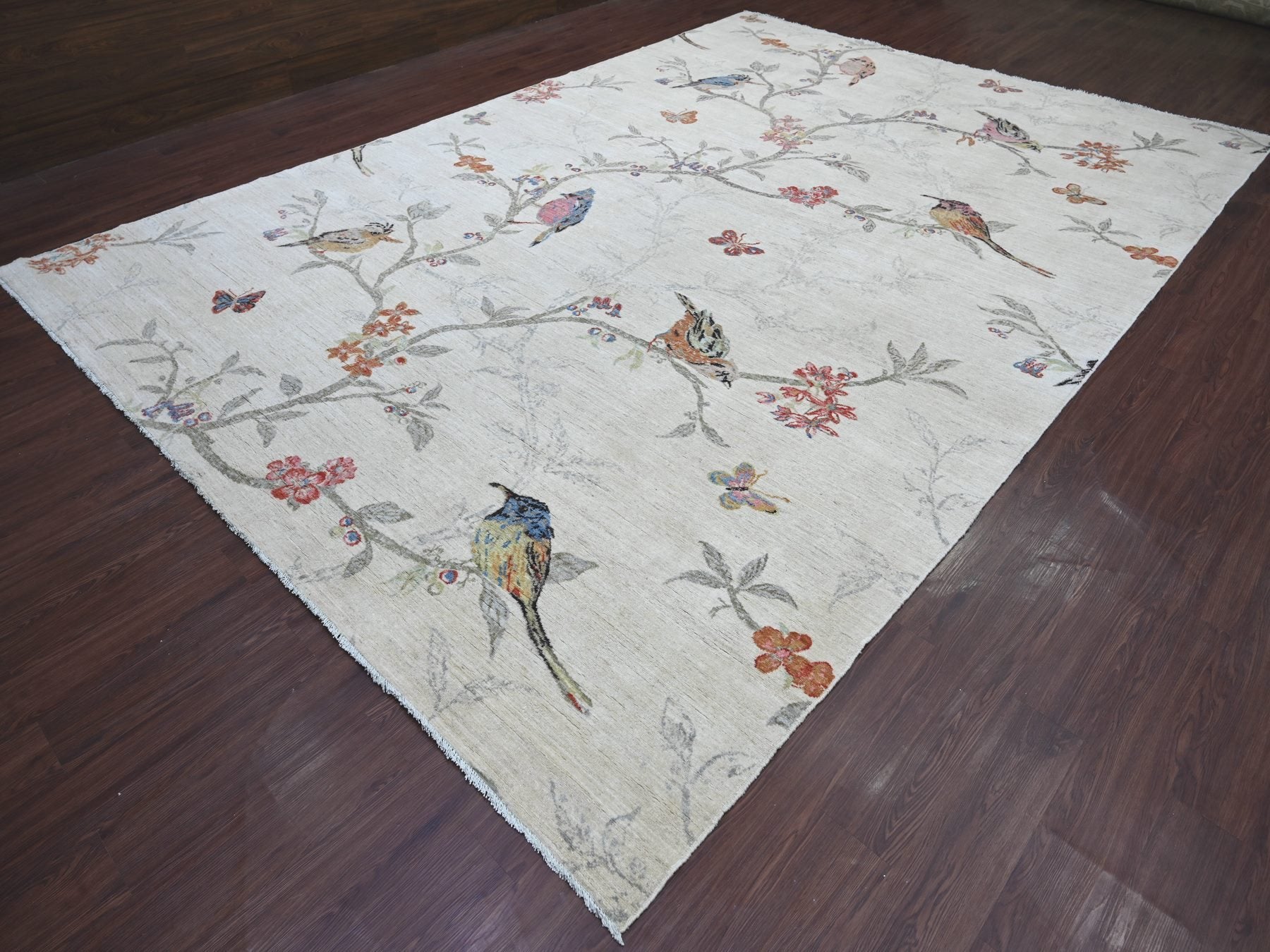 Peshawar Modern / Contemporary hand-knotted wool rug in Ivory, 9'11" x 14'1" — SKU O022712 (view 3)